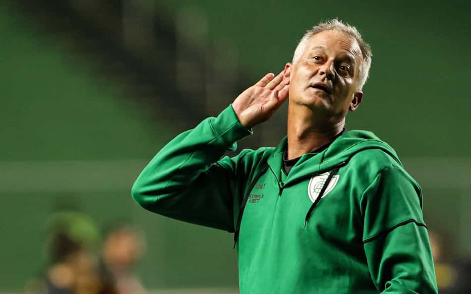 Presidente do Sport rebate xingamento de Lisca: 'Precisa procurar um profissional'