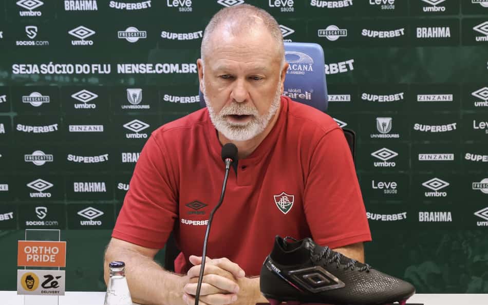 Mano Menezes avalia vaias da torcida do Fluminense: 'O erro é nosso'