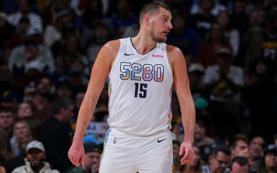 Técnico do Denver Nuggets alfineta Jokic após derrota na NBA: 'Fomos humilhados'