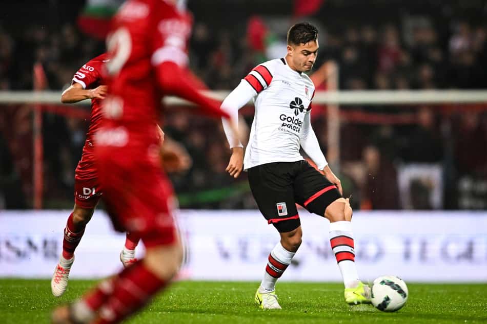 Sousa, zagueiro ex-Botafogo