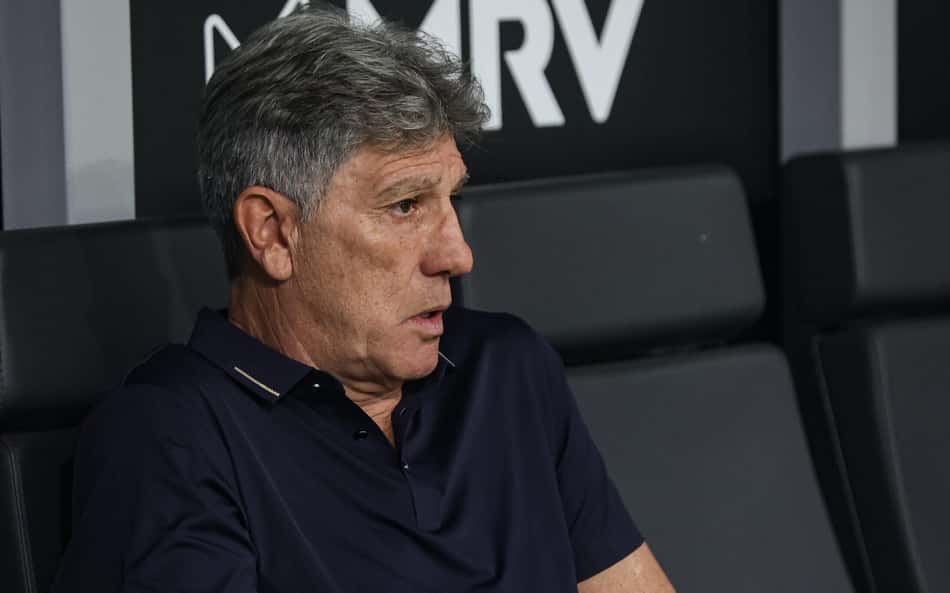'Não tem que jogar bonito', diz Renato Gaúcho após empate com o Fluminense