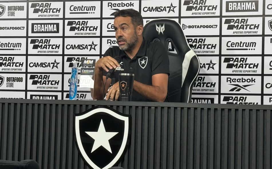 Artur Jorge faz mistério sobre poupar Botafogo contra Palmeiras: 'Decisões que podem custar'