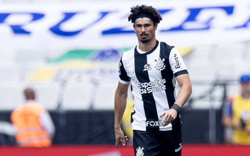 André Ramalho explica 'briga' com Garro durante vitória do Corinthians