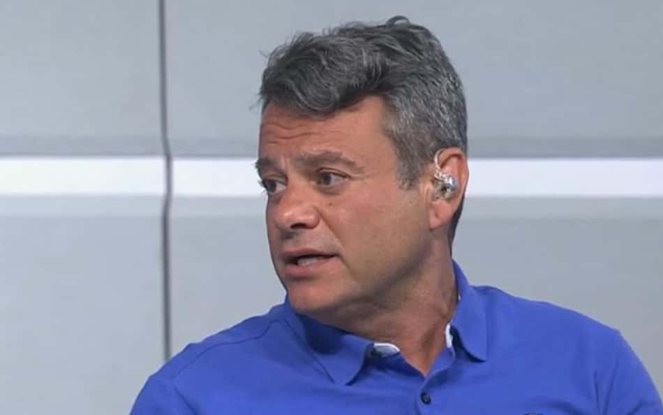 Eric Faria vê favoritismo do Botafogo na disputa com Palmeiras: 'Chama muito acesa'