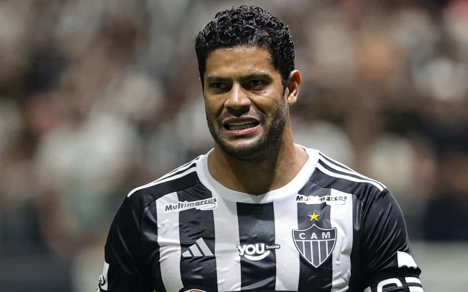 Hulk exalta currículo com 'sete anos de Seleção'; relembre o que ele fez