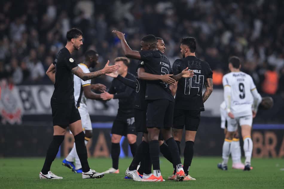 A equipe do Corintihans passou a sonhar com a Libertadores; confira as informações do jogo de hoje (Foto: Ettore Chiereguini/AGIF)