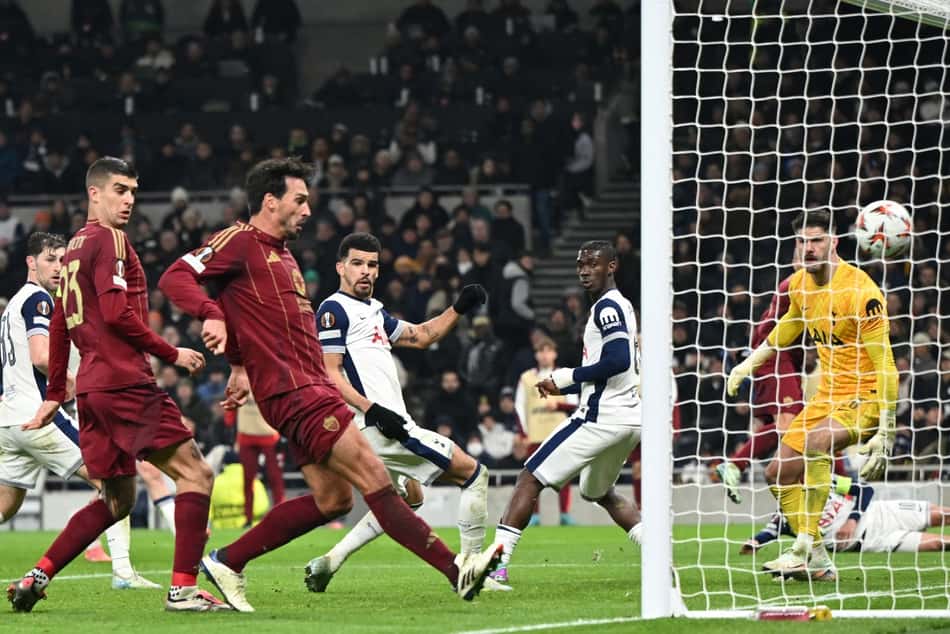 Jogos de ontem: Tottenham e Roma empatam em jogo emocionante (Foto: JUSTIN TALLIS / AFP)