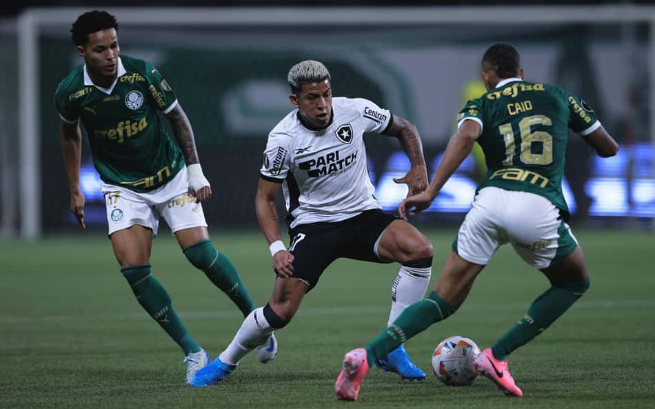 PVC, Neto, vidente e IA: saiba quem acertou o resultado de Palmeiras x Botafogo