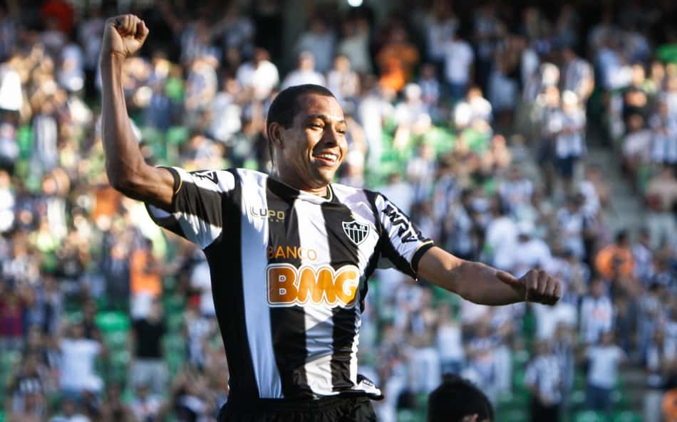 Relembre o discurso de Gilberto Silva no título da Libertadores de 2013