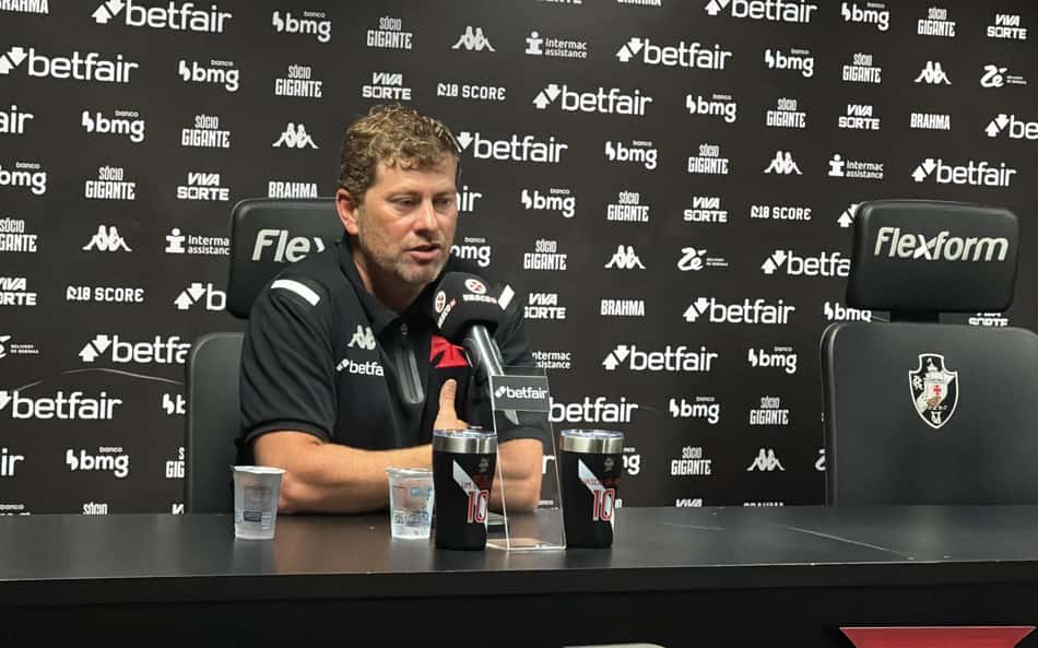 Paiva alfineta diretoria do Vasco após derrota: 'Não posso falar sobre reforços'