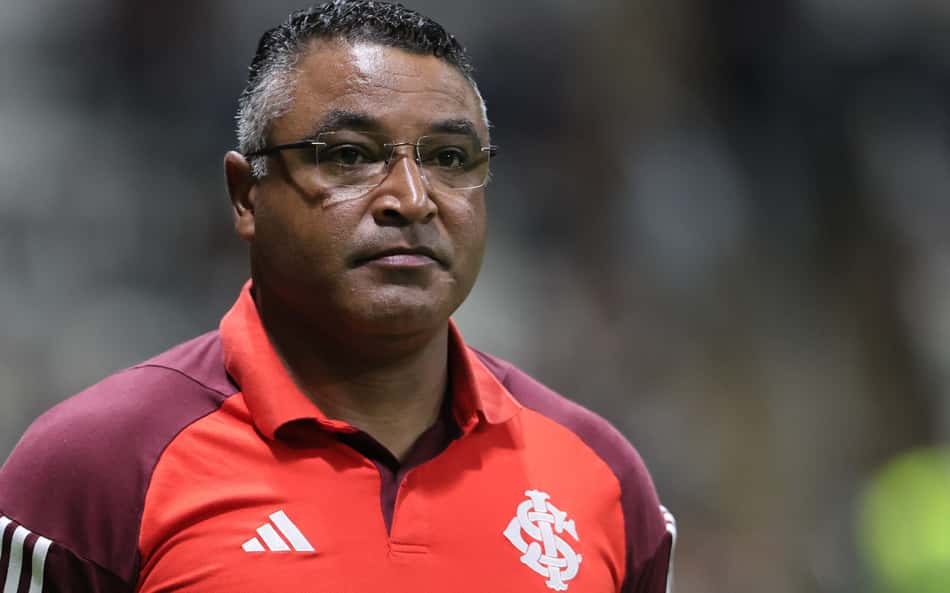 'Matematicamente possível', diz Roger sobre título do Brasileirão