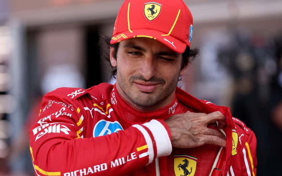 Ex-chefe de equipe na F1 critica e vê demissão de Sainz como 'suicídio' da Ferrari