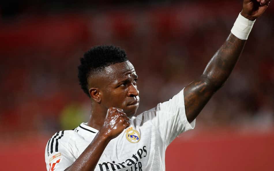 Vini Jr desabafa após vencer Fifa The Best: 'Tentaram me diminuir'