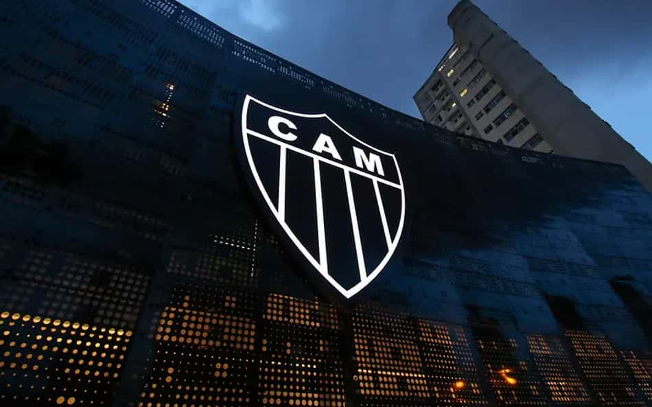 Atlético-MG compra passe do meia Robert Santos