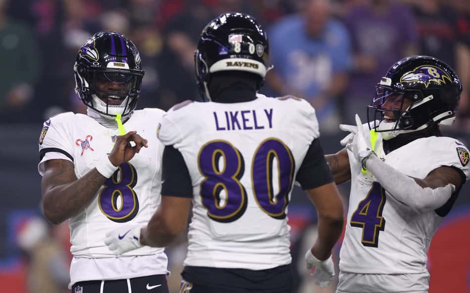 NFL no Natal: Ravens atropelam Texans e assumem a liderança da AFC Norte