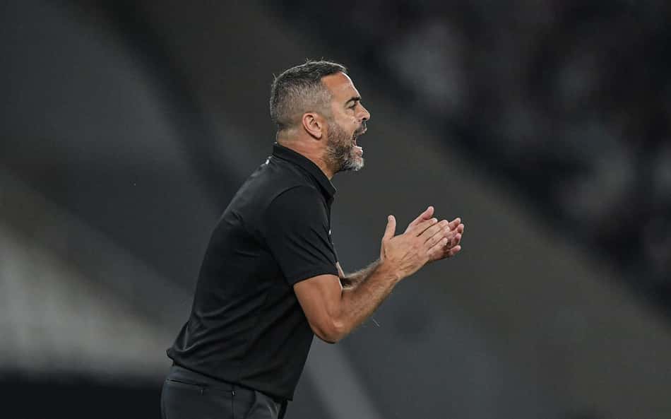 Artur Jorge, do Botafogo, dispara sobre Intercontinental: 'Só chega aqui quem é melhor do que os outros'