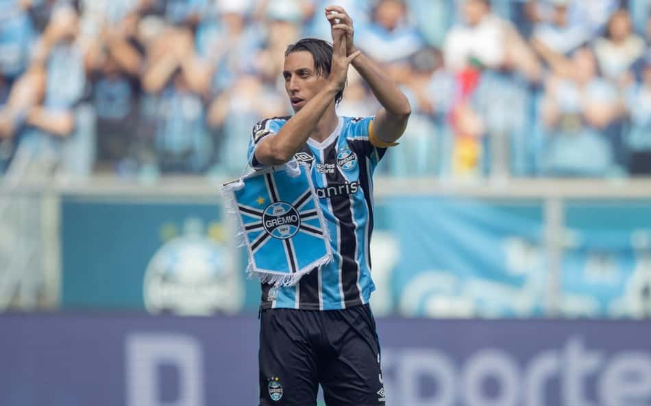 O fim de um ciclo: após dez anos, Geromel se despede do Grêmio