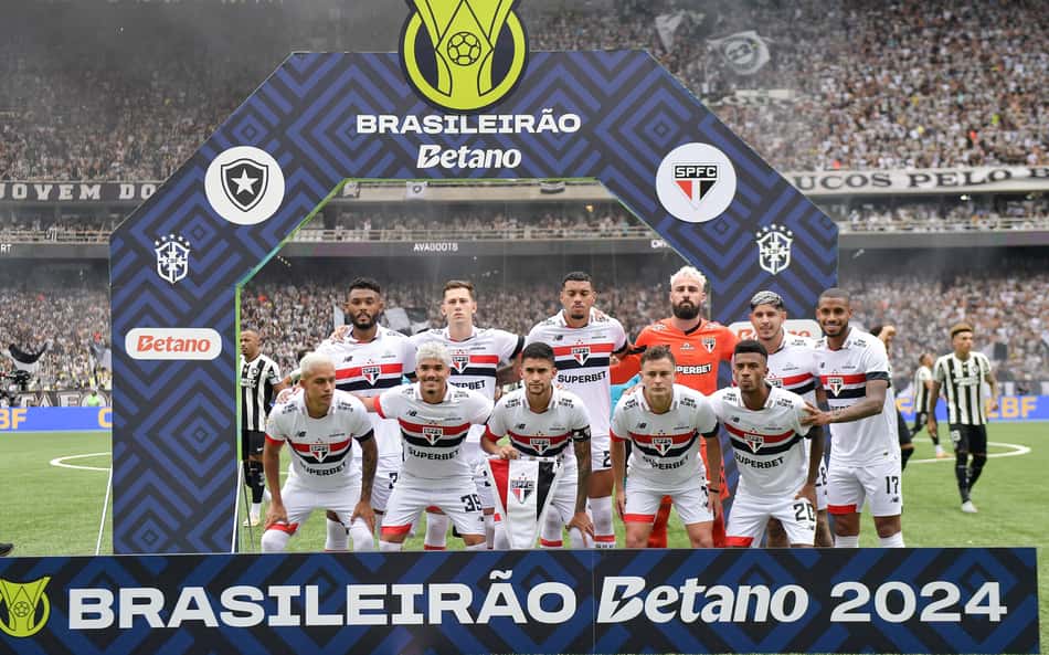 Torcida do São Paulo lamenta falta de gols do Botafogo: 'não se ajuda'