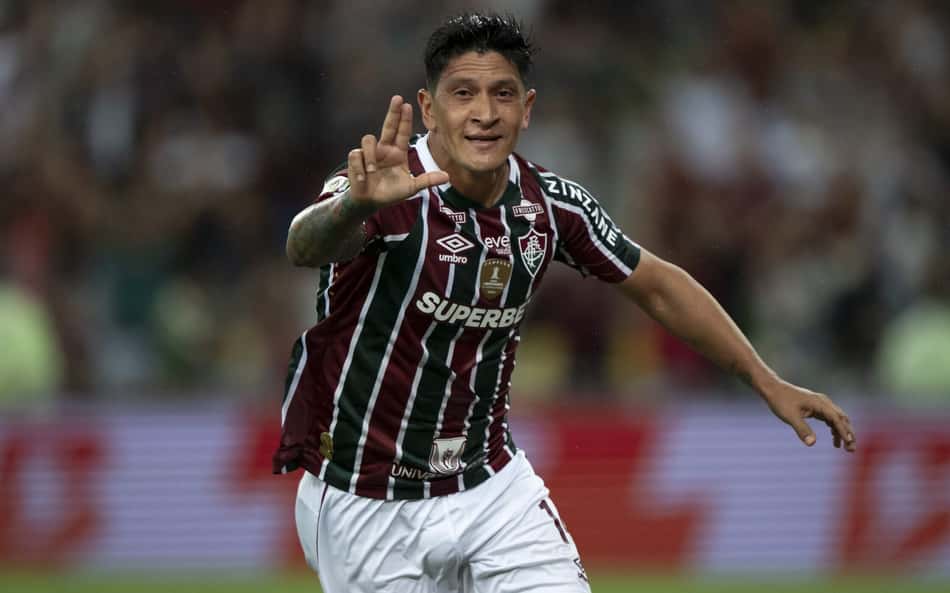 Torcedores do Fluminense se irritam com Kauã Elias no lugar de Cano