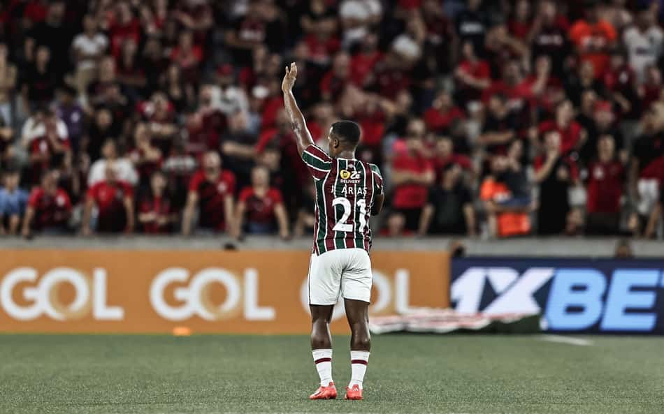 Zenit volta a demonstrar interesse na contratação de Jhon Arias, do Fluminense