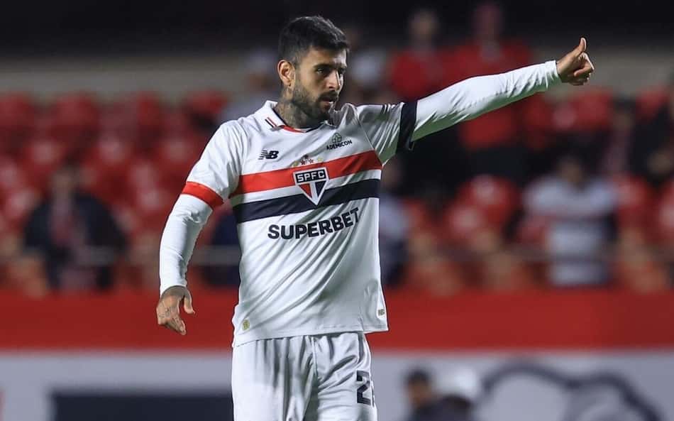 São Paulo não renova com Liziero, e meia negocia ida para o Sport