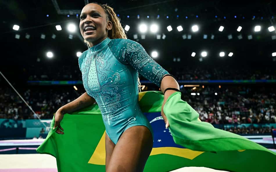 Após mistério, Rebeca Andrade define futuro na carreira: 'Mudou a minha cabeça'