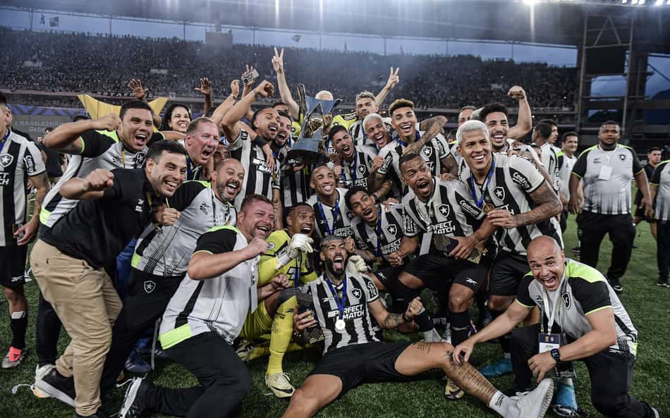 Jogos de ontem: resultados do futebol (08/12/2024)