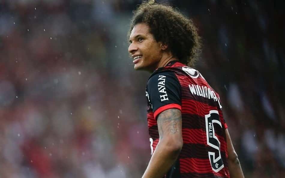Na mira do Bahia, Willian Arão responde post sobre seus gols no Flamengo: "Nem lembrava de todos"