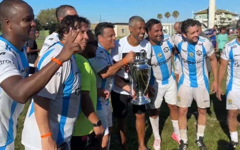 Time de Léo Moura conquista bicampeonato na Copa de Pelada