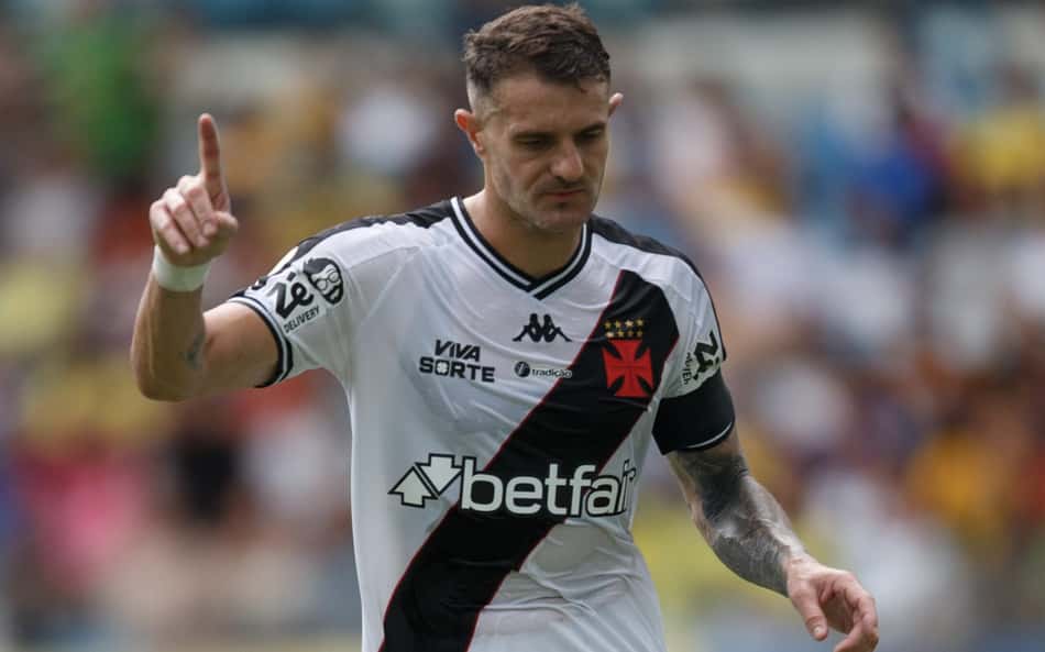 Vegetti faz balanço do Vasco na temporada: 'Há coisas a corrigir'