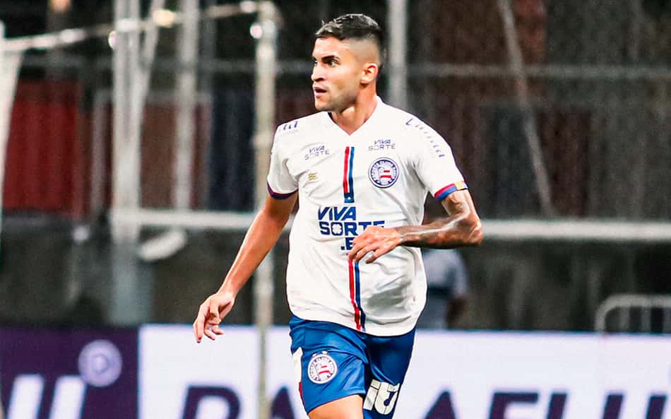 Titular na estreia, Nestor projeta Bahia forte para a temporada: 'Boas energias para o ano'