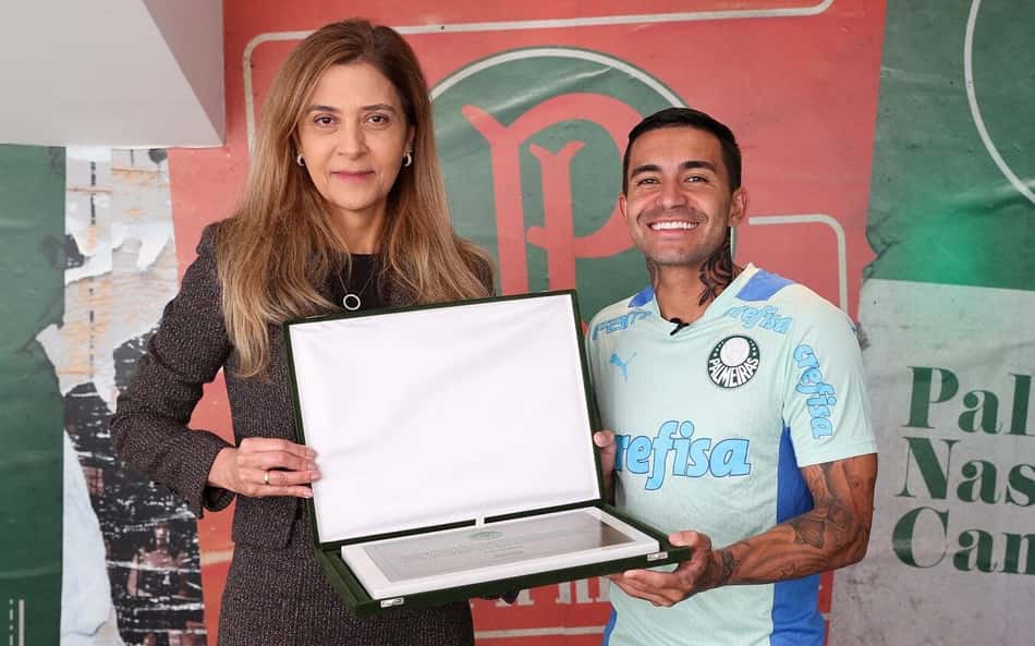 Esposa revela bastidores da saída de Dudu do Palmeiras e detona Leila Pereira