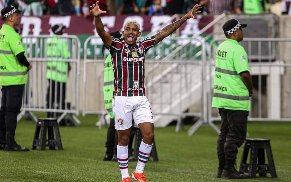 John Kennedy se despede do Fluminense e manda recado: 'Até logo'