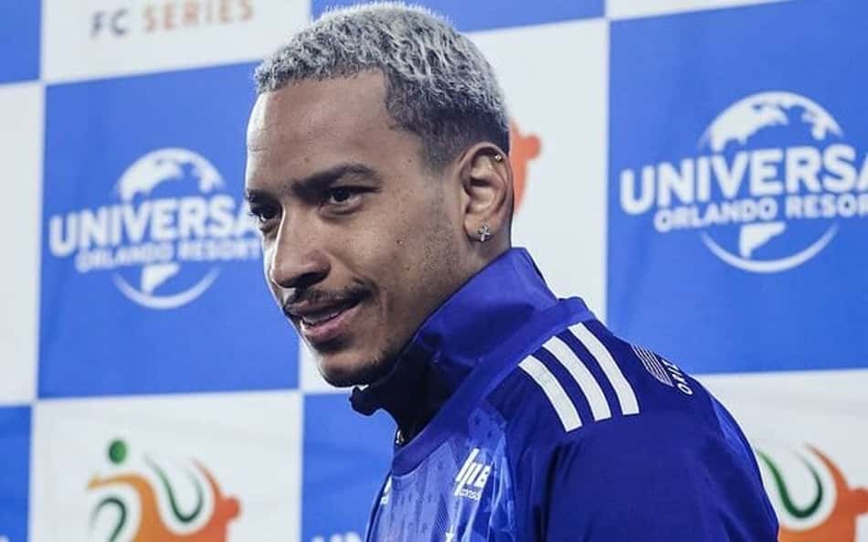 Atitude de Matheus Pereira na zona mista intriga jornalista: 'Estranho tom'