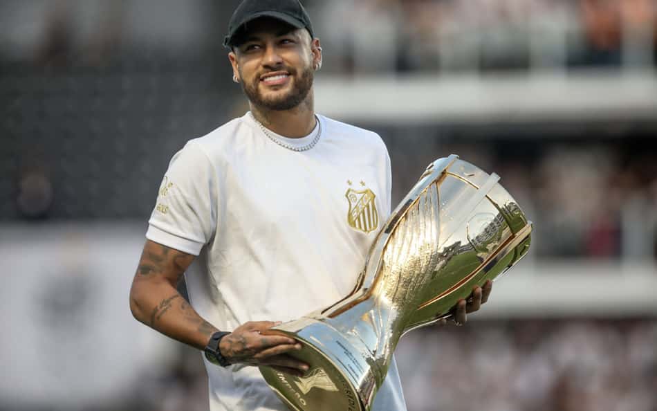 Torcedores se animam com possível retorno de Neymar ao Santos: 'Não tem como não gostar'