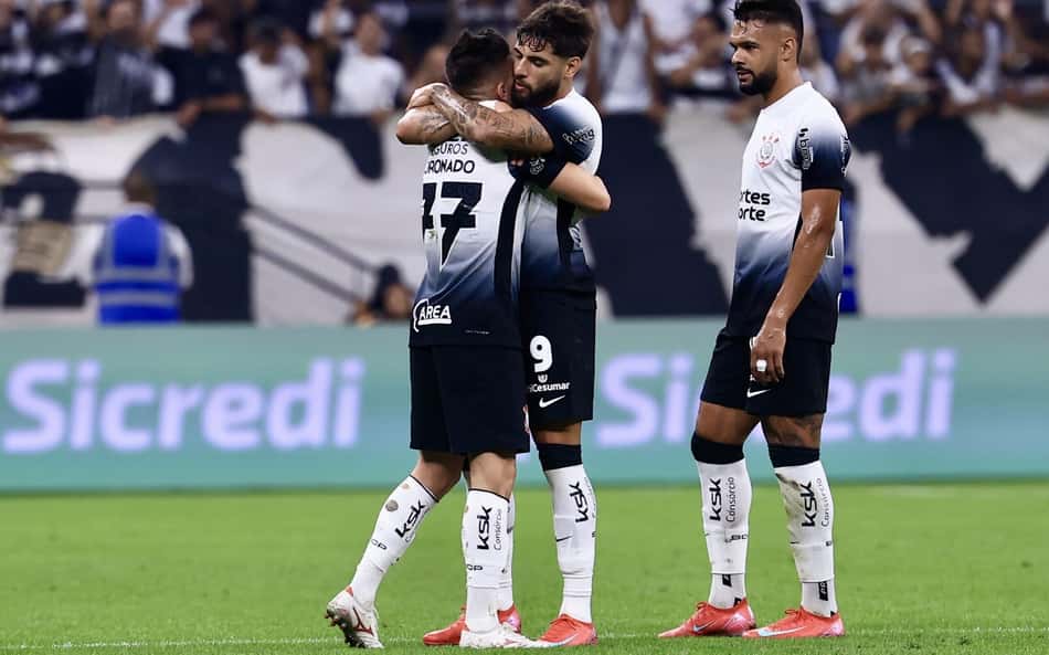 Fiel se empolga com atuação de meia em jogo do Corinthians: 'Nunca Critiquei'