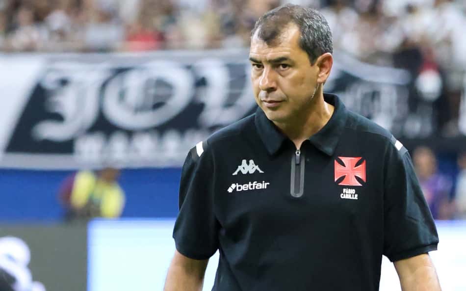 Carille analisa estreia pelo Vasco e revela ansiedade: 'Friozinho na barriga'