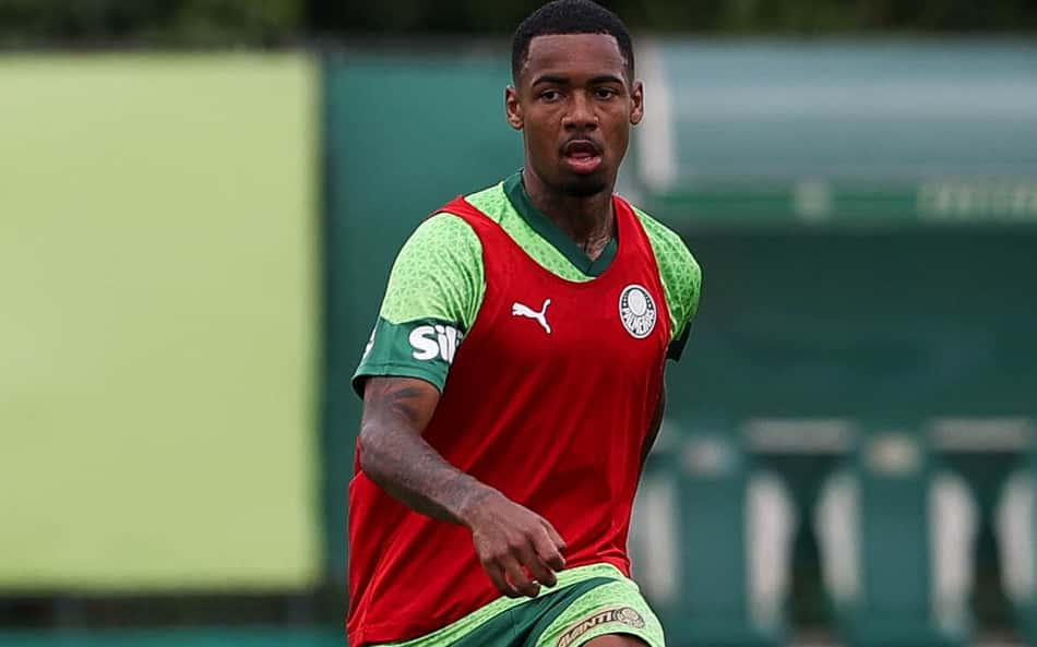 Promovido ao profissional, Allan celebra boa recepção do elenco do Palmeiras