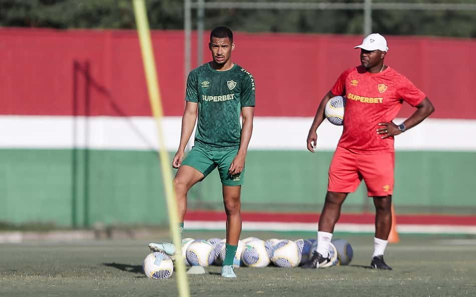 Fluminense se reapresenta com muitos jovens e sob comando de Marcão