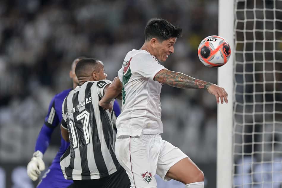 Botafogo x Fluminense se enfrentaram pela 6ª rodada do Campeonato Carioca