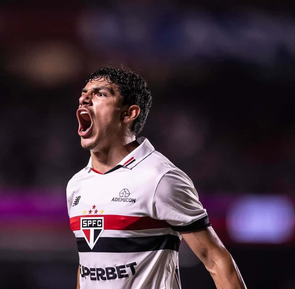 João Moreira, jogador do São Paulo