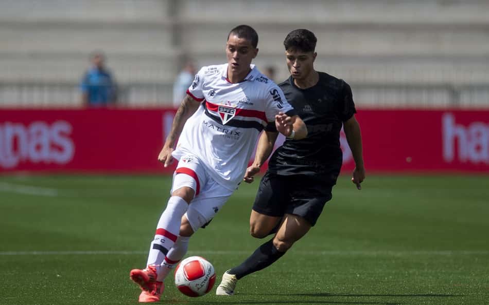 Caipira lamenta derrota do Corinthians na final da Copinha: 'Dói'