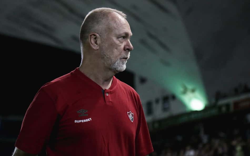 Técnico do Fluminense, Mano Menezes elogia Cano: 'Chegou diferente'