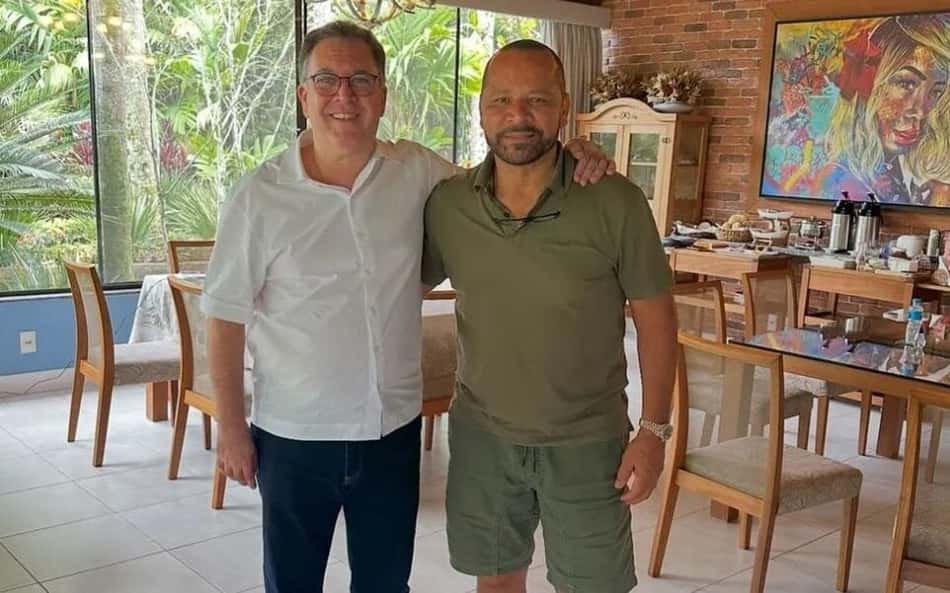Quem é o presidente do Santos, que acertou a volta de Neymar?