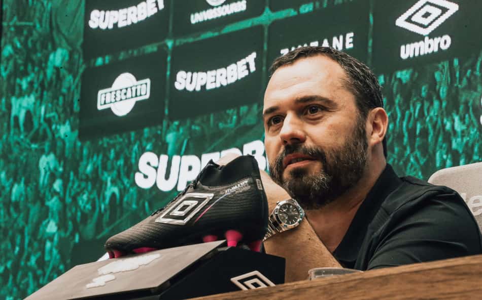 Fluminense busca dois nomes no mercado de transferências; veja perfis