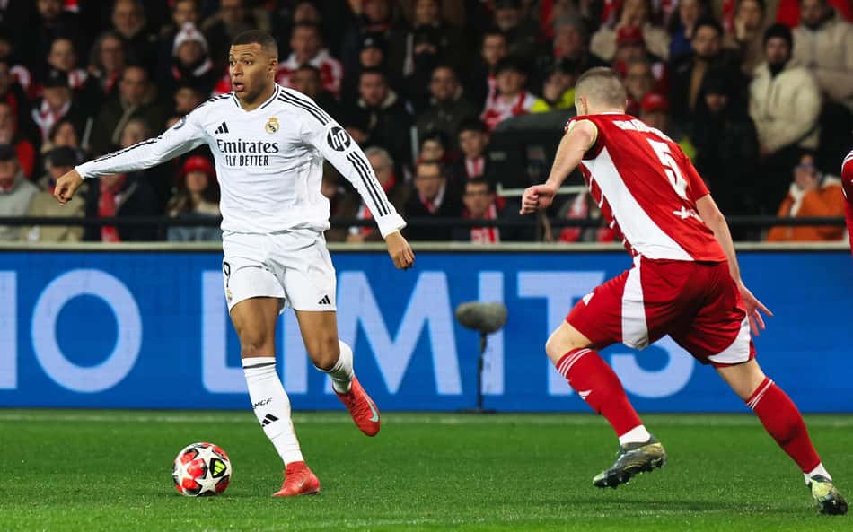 No sufoco, City garante vaga nos playoffs da Champions; veja classificados