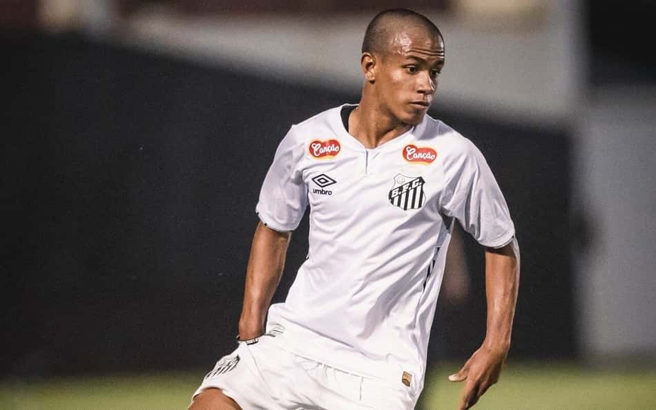 Aos 15 anos, Nadson comemora estreia na Copinha pelo Santos: "Sentimento especial"