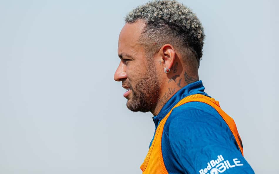 Tratamento com células-tronco pode salvar perfomance de Neymar, que está fora dos planos de Jorge Jesus