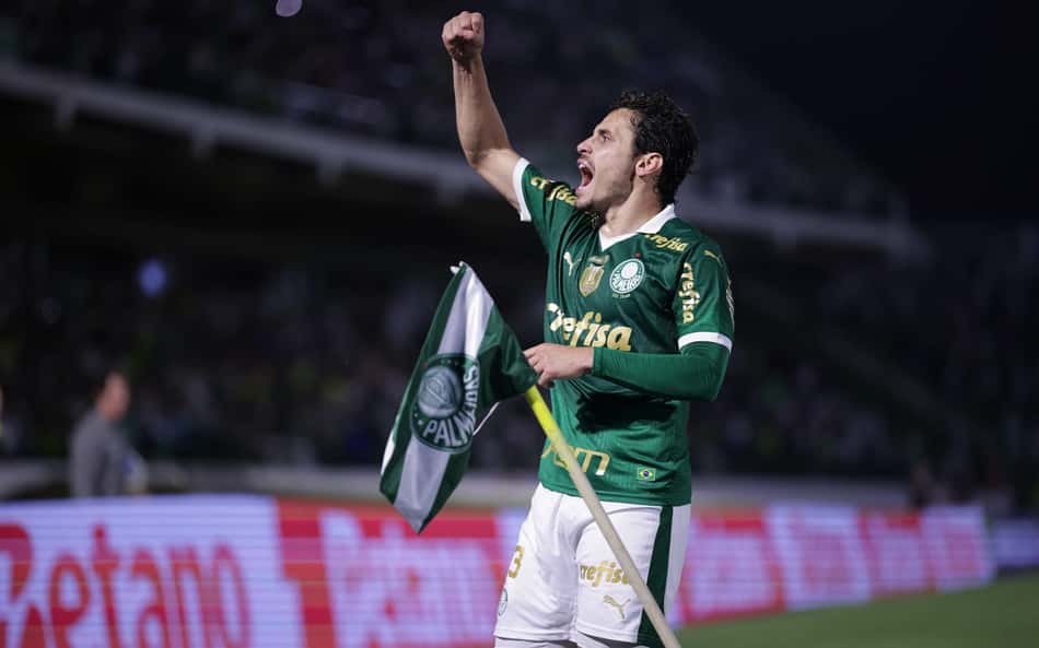 Raphael-Veiga-comemora-gol-em-Palmeiras-x-Atletico-MG-pelo-Brasileirao-3-scaled-aspect-ratio-512-320