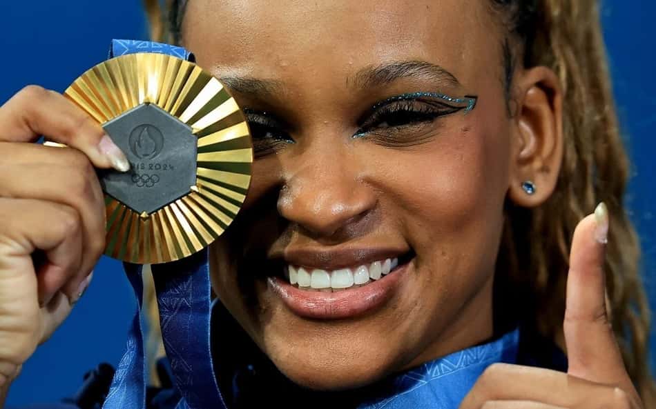 Rebeca Andrade quer se aventurar em outros esportes: 'Barbie profissões'
